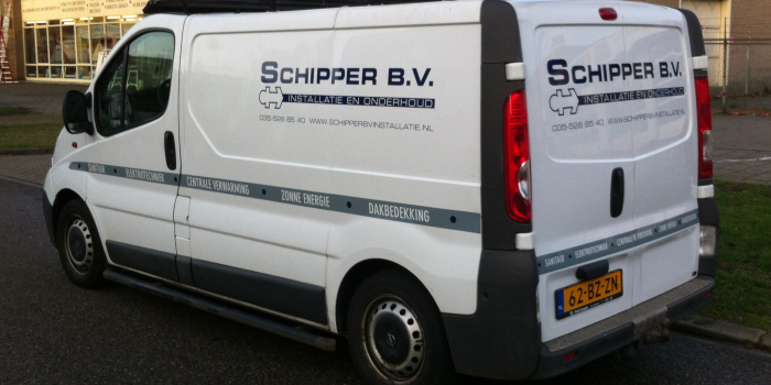 Schipper installatie BV steekt auto’s in nieuw jasje.